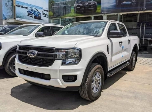 Ford Ranger 2022 lộ diện trước thềm ra mắt Việt Nam, bản tiêu chuẩn nhưng cũng rất 'xịn sò'