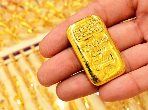 Giá vàng hôm nay chiều 3/5: Vàng miếng SJC vẫn neo ở mốc cao