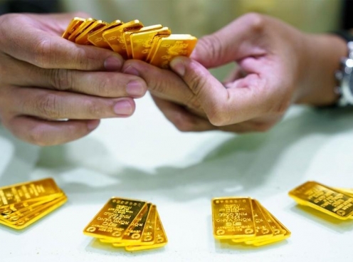 Giá vàng hôm nay chiều 10/5: Đồng loạt tăng vọt