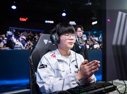 Trực tiếp LCK ngày 10/5: LazyFeel chạm trán Viper