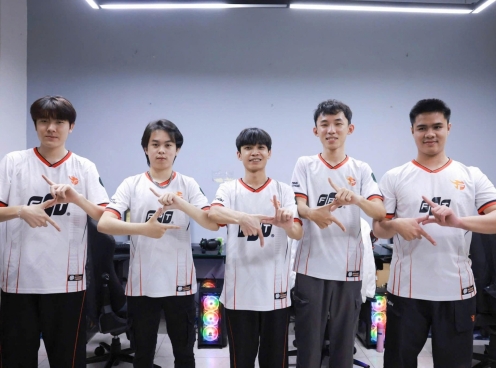 LMHT: Team Flash bỏ giải, fan VCS hoang mang