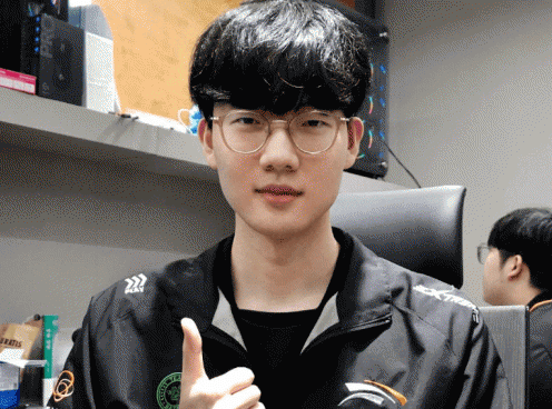 HLE nghiền nát KT, Viper lập Pentakill mãn nhãn