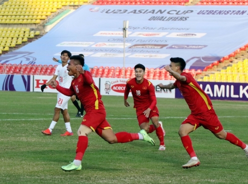 U23 Việt Nam được CĐV Trung Á 'đội ơn' sau trận thắng Myanmar