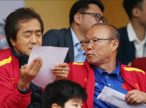 HLV Park do thám 'đối thủ của ĐT Việt Nam' ở bán kết AFF Cup?