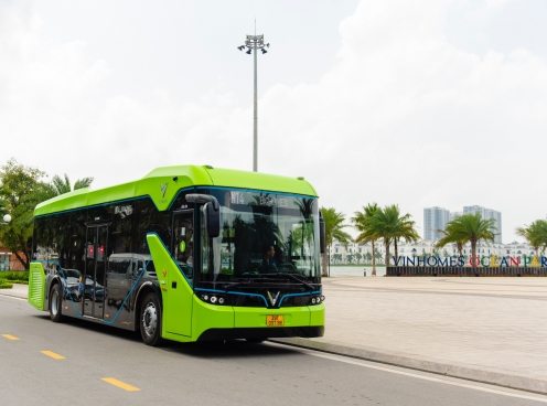 Xe buýt điện VinFast chính thức đi vào vận hành