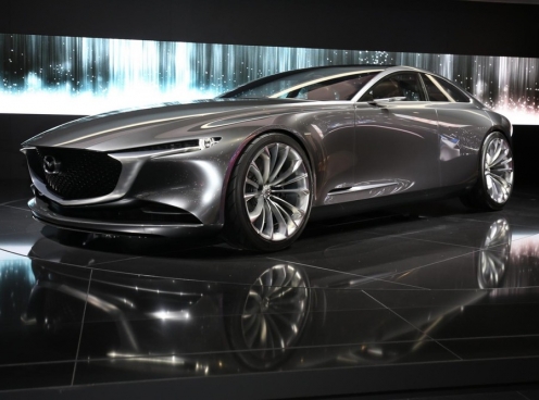 Mazda 6 thế hệ mới 'gây sốt' với thiết kế như siêu xe, động cơ “khủng”