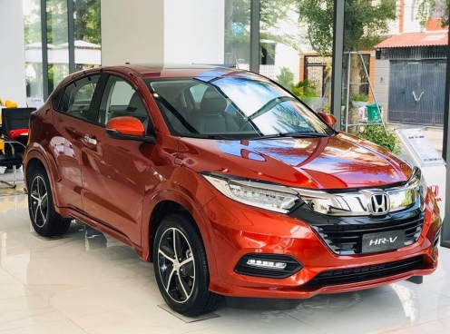 Honda HR-V giảm giá “kịch sàn” cuối năm, đe nẹt Kia Seltos, Corolla Cross