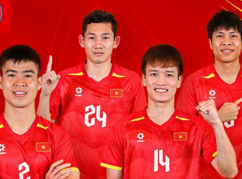 HLV Kim Sang Sik chốt 26 cầu thủ đấu Man Utd
