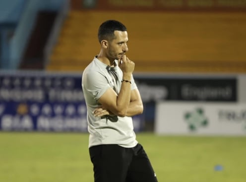 HLV Bồ Đào Nhà lo lắng một điều trước trận play-off lên V-League