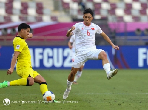 Trợ lý HLV ĐT Việt Nam chấm sao trẻ mới toanh cho AFF Cup