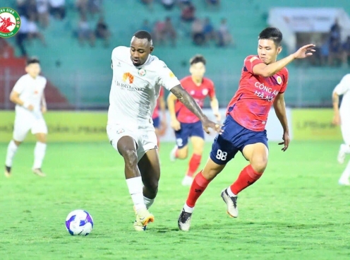 Chơi thiếu người, CAHN vẫn thắng cực đậm Bình Định