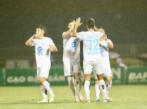 Lịch thi đấu vòng 25 V-League 2024/2025: Nam Định vô địch, xác định đội xuống hạng?