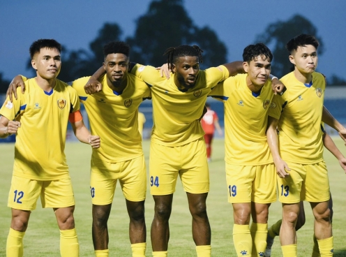 Trụ hạng thành công, đội bóng V-League được thưởng khủng
