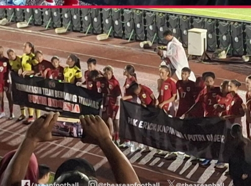 Hàng loạt cầu thủ Indonesia chất vấn Chủ tịch PSSI sau thất bại