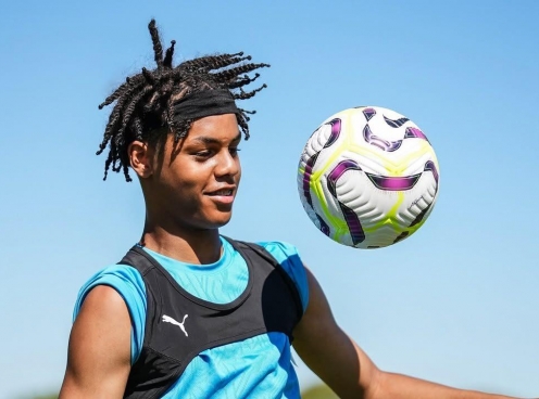 MU chiêu mộ thất bại tiền vệ tài năng bậc nhất Man City