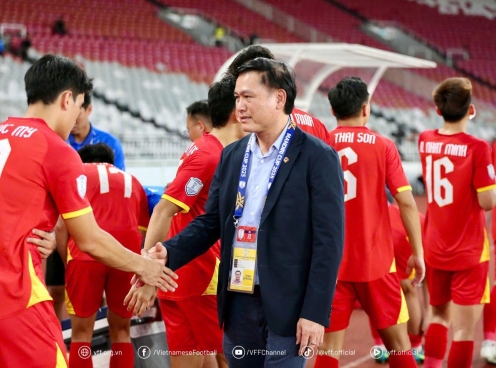 Phó chủ tịch VFF khen cầu thủ U23 Việt Nam khi bị đối phương bóp cổ