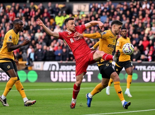 Trực tiếp Liverpool 0-0 Wolves: Thế trận cân bằng