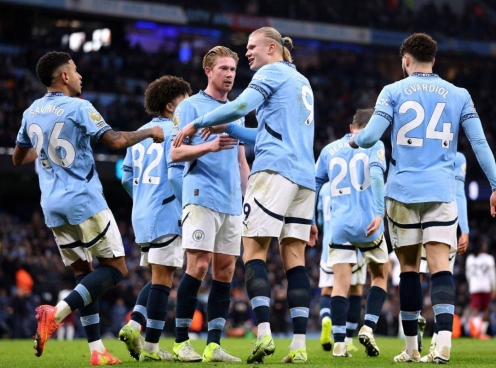 Haaland lập cú đúp, Man City trở lại đường đua Ngoại hạng Anh