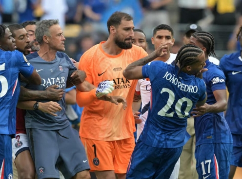 Luis Enrique lên tiếng về hành vi đánh Joao Pedro