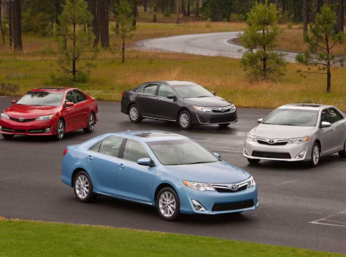 Vì sao Toyota Camry 2013 là mẫu xe đáng mua trên thị trường xe cũ?