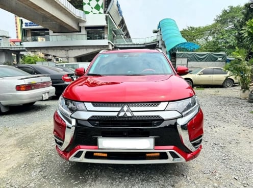 Mitsubishi Outlander 2024 vừa lướt 10.000 km đã vội lên sàn xe cũ