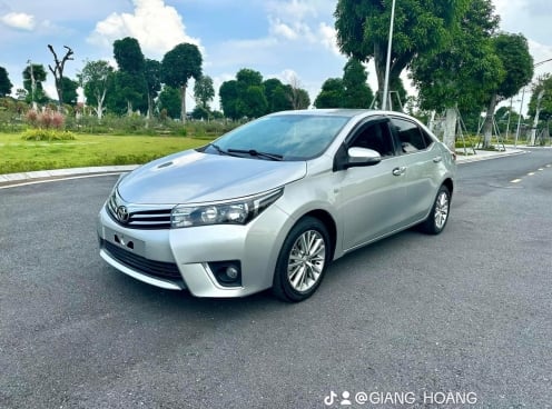 Toyota Corolla Altis 2016 rao bán rẻ ngỡ ngàng sau 8 năm lăn bánh