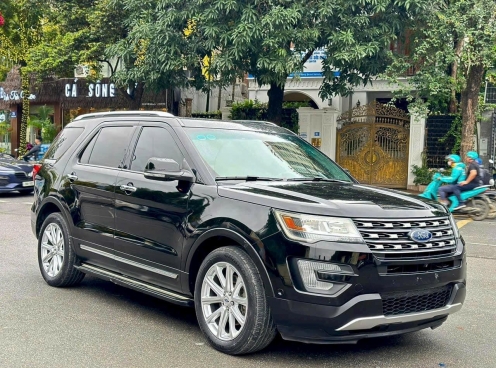 Ford Explorer 2017 rao bán khó tin sau 7 năm sử dụng