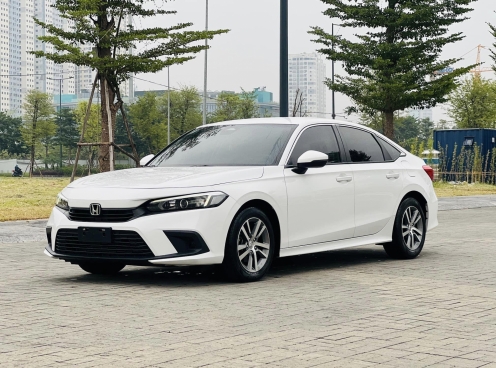 Bất ngờ với mức giá rao bán khó tin của Honda Civic 2022 sau 2 năm lăn bánh