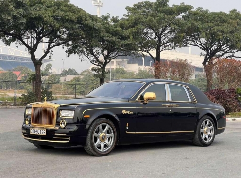 Rolls-Royce Phantom đời 2010 mạ vàng 24K kèm biển số siêu VIP được rao bán với mức giá ngỡ ngàng