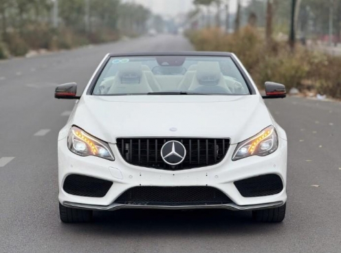 Mercedes-Benz E 400 AMG Cabriolet 2015: 'Xe chơi' hiếm hoi được rao bán với giá hấp dẫn