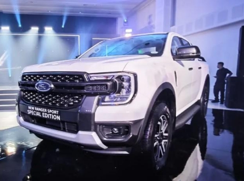 Ford ra mắt Everest và Ranger phiên bản đặc biệt: Đậm chất thể thao, giá quy đổi từ 715 triệu đồng