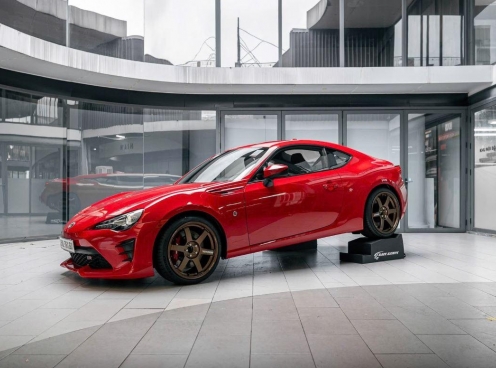 Cường “đô-la” chia sẻ trải nghiệm độc đáo sau tay lái Toyota 86: “Chiếc xe cho tôi cảm xúc khác biệt”