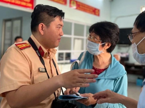 Đổi mới thủ tục mua bán xe tại Thành phố Hồ Chí Minh: Nhanh gọn, không cần công chứng