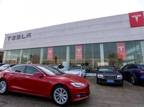 Xe Tesla Model 3 đâm thẳng vào xe đầu kéo ở Hàng Châu: Cảnh báo mới về công nghệ lái tự động