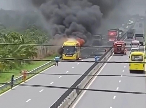 Từ vụ cháy xe khách trên cao tốc Mai Sơn: Hồi chuông về kỹ năng thoát hiểm và quyền lợi hành khách