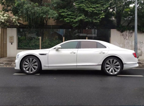Bentley Flying Spur V8 đời 2021 rao bán hơn 13 tỷ: Xe cũ nhưng tại sao vẫn khiến giới đại gia tranh nhau sở hữu?