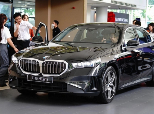 Giảm hơn 400 triệu, BMW 5 Series bản lắp ráp có đánh đổi điều gì?