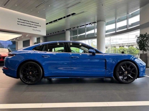 Porsche Panamera 2025 rao bán hơn 8 tỷ tại Việt Nam: Cơ hội “săn hàng độc” hay chiêu thổi giá?