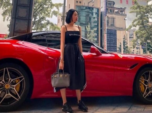 Từ TikTok triệu view đến siêu xe chục tỷ: Cuộc sống hào nhoáng của Cún Bông trước ngày bị bắt