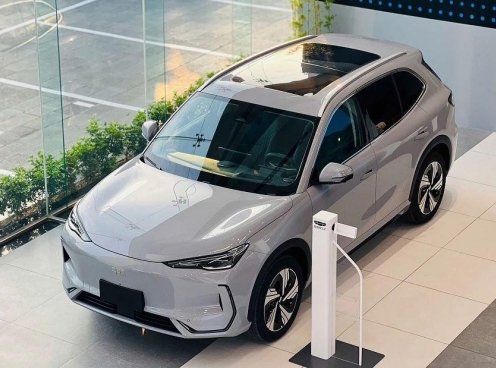 Geely Coolray bán chậm, hãng xe Trung Quốc tung thêm hai mẫu mới để giành lại thị phần tại Việt Nam