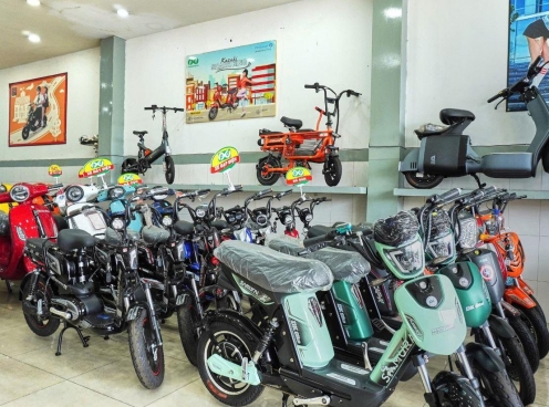 Người dân tăng nhu cầu mua xe điện trong tháng 7