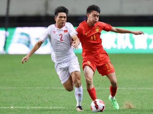 Trực tiếp U19 Việt Nam 0-0 U19 Uzbekistan: Đôi công hấp dẫn