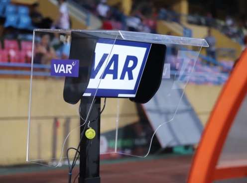 VAR bất ngờ bị hỏng, BTC V-League phải hỏi ý kiến FIFA