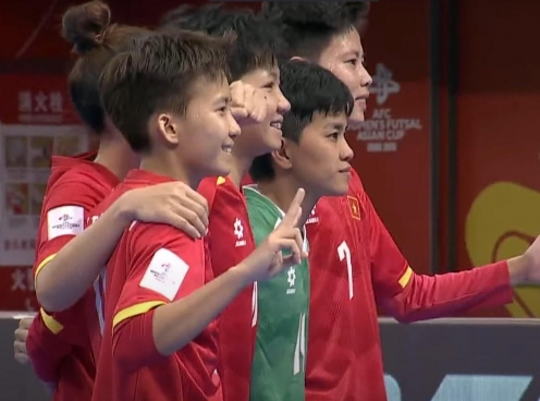Trực tiếp futsal nữ Việt Nam 2-1 Hồng Kông: Bàn thắng liên tiếp