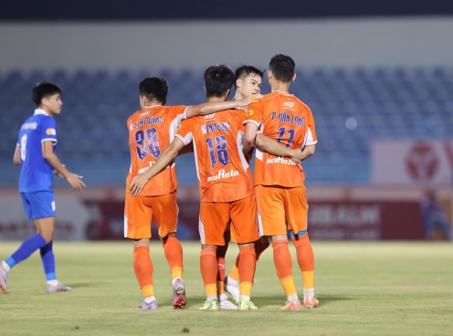 Vòng 23 V-League 2024/25: Khó lường cuộc đua trụ hạng