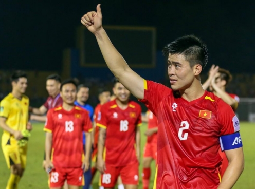 Vừa thắng Man Utd, trung vệ ĐT Việt Nam quyết tâm hạ Malaysia