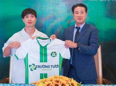 Chuyên gia Nhật Bản bất ngờ chia tay đội Công Phượng