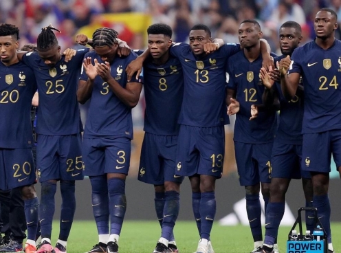 Nhập tịch cầu thủ để dự World Cup: ĐT Việt Nam nên học ai?