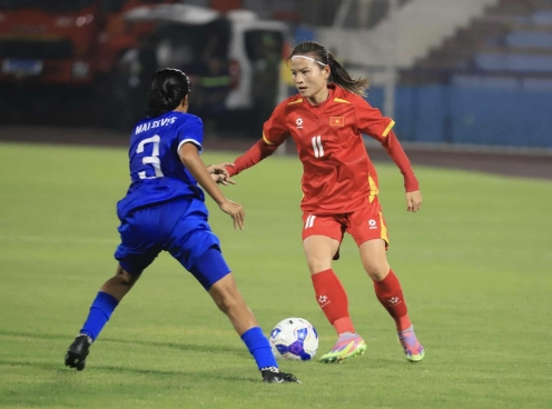 Trực tiếp nữ Việt Nam vs UAE: Huỳnh Như đá chính