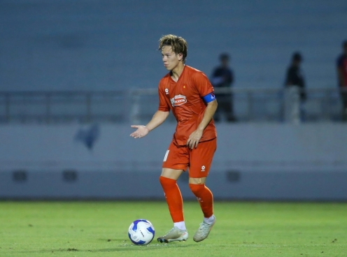 Sao Việt kiều làm đội trưởng, ghi bàn giúp U23 Việt Nam thắng 5-0